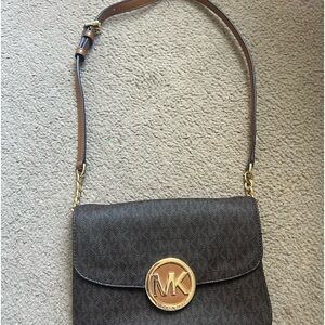 Micheal Kors Shoulder Purse